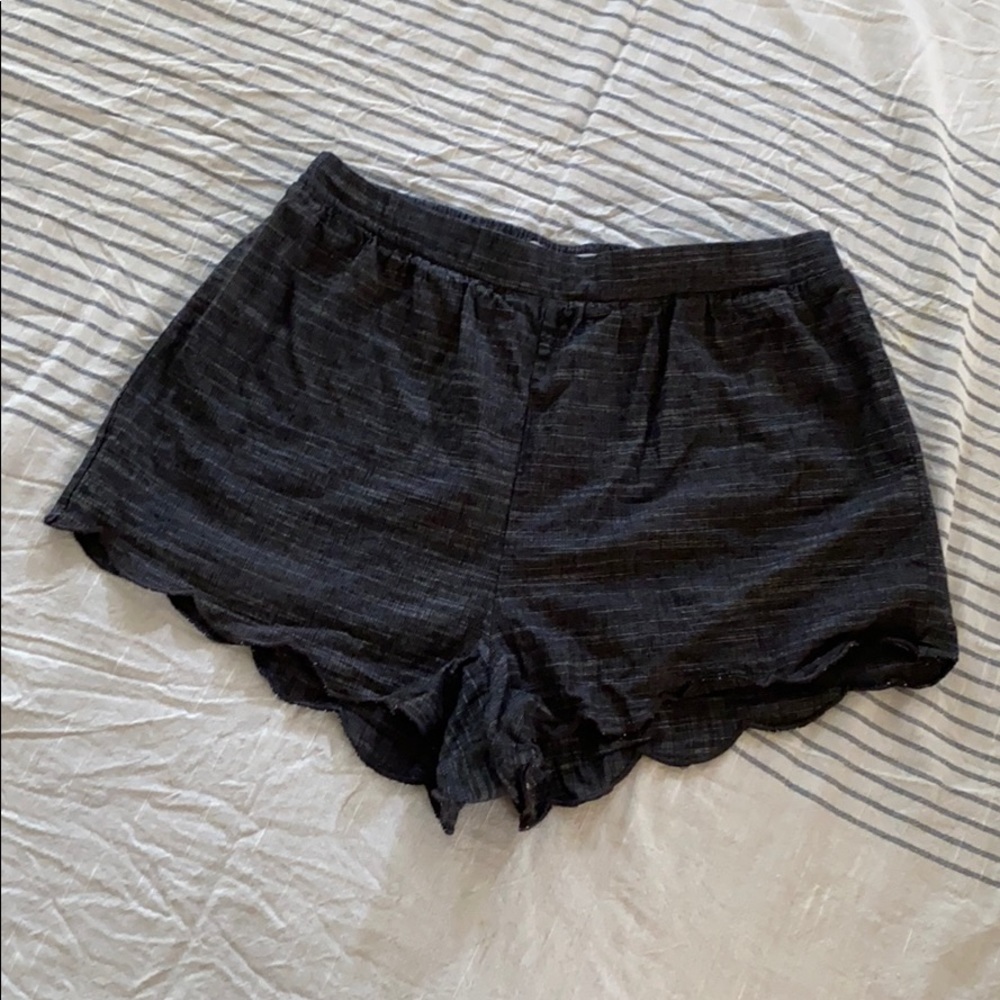 Nectar Clothing Scalloped Linen Shorts